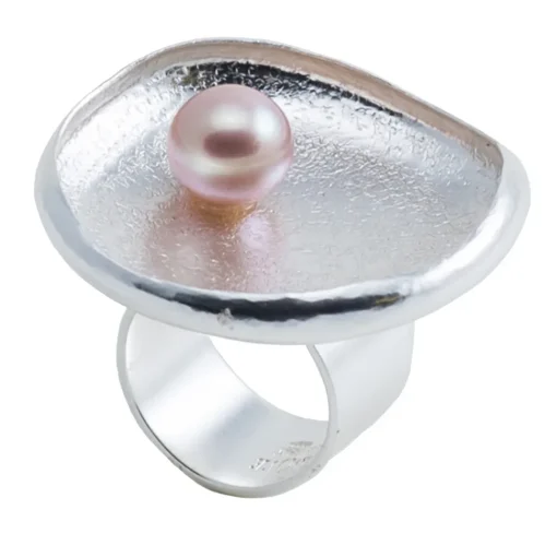 Ab Ove - Ring in Silver with River Pearl - Venus Collection - Handcrafted Ring - High Quality Luxury - Avvenice^ Rings