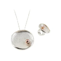 Ab Ove - Round Flat Little Pendant in Silver with River Pearl - Venus Collection - Handcrafted Earrings - High Quality Luxury - Avvenice^ Necklaces