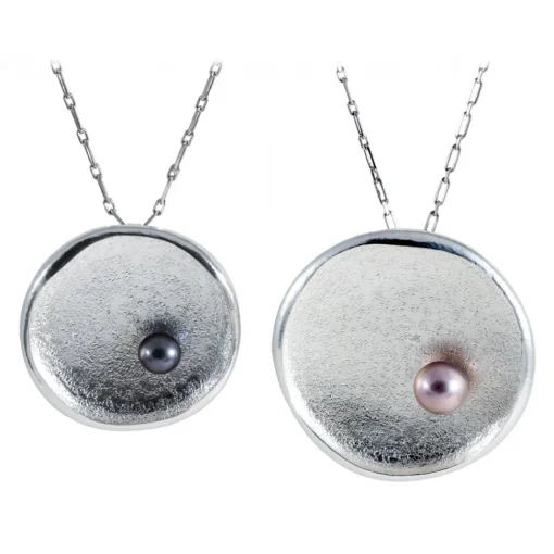 Ab Ove - Round Flat Little Pendant in Silver with River Pearl - Venus Collection - Handcrafted Earrings - High Quality Luxury - Avvenice^ Necklaces