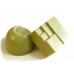 Bacco - Tipicit\u00e0 al Pistacchio Bacco - Tipicità al Pistacchio - Bacchini - Pistachio Chocolate Pralines - Sicilian Chocolates - Artisan Chocolate - 150 g - Avvenice