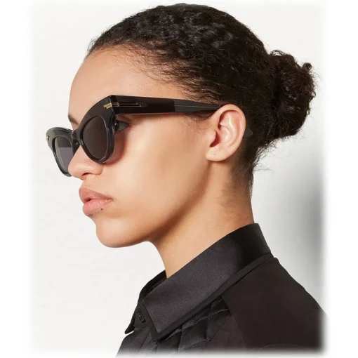 Bottega Veneta - The Original 04 Cat Eye Sunglasses - Grey - Sunglasses - Eyewear - Avvenice
