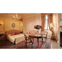 Castel Brando - Living in Court - 4 Days 3 Nights - Avvenice