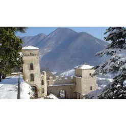 Castel Brando - Living in Court - 4 Days 3 Nights - Avvenice
