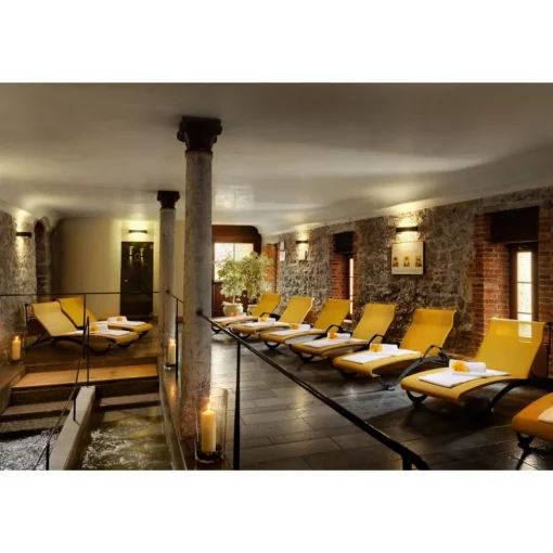 Castel Brando - Living in Court - 4 Days 3 Nights - Avvenice