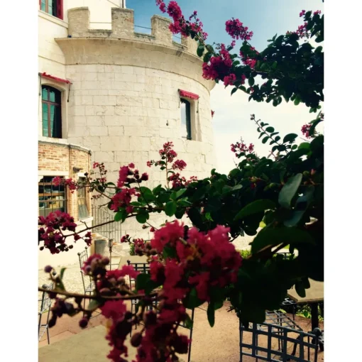 Castel Brando - Living in Court - 4 Days 3 Nights - Avvenice