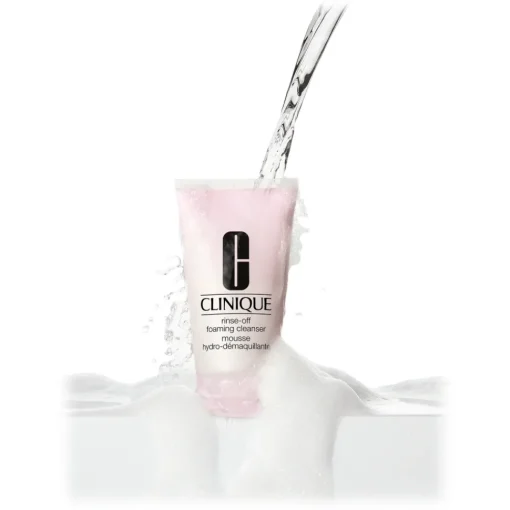 Clinique - Rinse-Off Foaming Cleanser - Facial Cleanser - 150 ml - Luxury - Avvenice