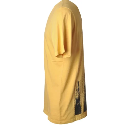 C.P. Company - Basic T-Shirt With Writing on The Front  - Yellow - T-Shirt - Luxury Exclusive Collection - Avvenice