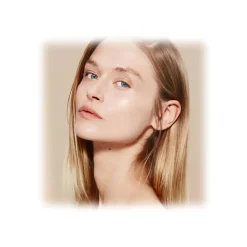 Giorgio Armani Beauty Giorgio Armani - Neo Nude True-to-Skin Natural Illuminating Foundation - A Light Foundation with a Natural Finish - Luxury - Avvenice