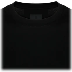 Givenchy - Black Logo Print T-Shirt - Exclusive Luxury Collection - Avvenice
