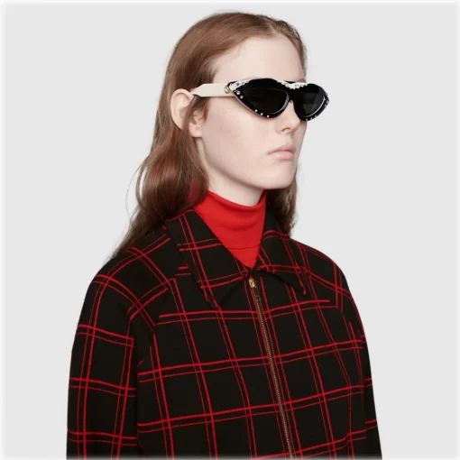 Gucci Eyewear Gucci - Oval Sunglasses with Swarovski Crystals - White Black - - Avvenice^ Sunglasses & Eyewear
