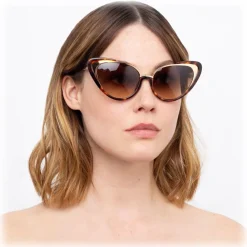 Linda Farrow - 736 C2 Cat Eye Sunglasses - Tortoise - Eyewear - Avvenice