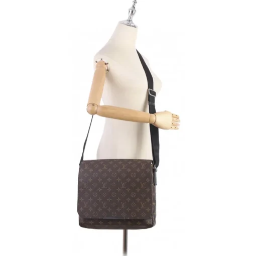 Louis Vuitton Vintage - Monogram Macassar District MM - Brown Black - Monogram Canvas Crossbody Bag - Luxury High Quality - Avvenice^ Vintage Bags