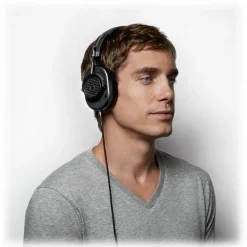 Master & Dynamic Master & Dynamic - MH40 - Black Metal / Black Leather - Premium High Quality and Performance Over-Ear Headphones - Avvenice^ Audio | Audio