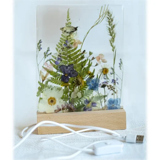 Natusi - Resin Art - Desire - Artisan Lamp with Natural Flowers - Handmade - Furnishings - Home - Avvenice^ Lighting & Lamps | Home Accessories