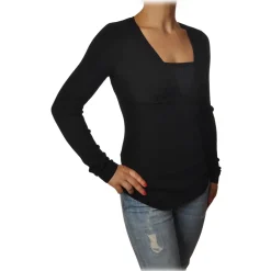 Pinko - Tight-fitting Sweater Ecco with V-neck - Black - Sweater - Made in Italy - Luxury Exclusive Collection - Avvenice^ Knitwears