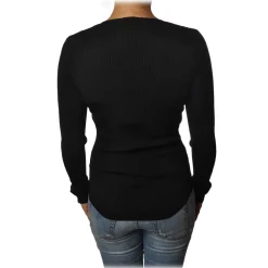 Pinko - Tight-fitting Sweater Ecco with V-neck - Black - Sweater - Made in Italy - Luxury Exclusive Collection - Avvenice^ Knitwears
