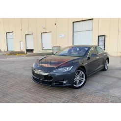 Rent Luxe Car - Tesla Model S - Exclusive Luxury Rent - Avvenice^ Supercar