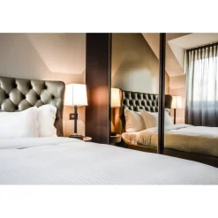 Allegroitalia San Pietro Orto San Pietro all'Orto - Exclusive Milano - Armani Casa - Shopping - Montenapoleone - Via della Spiga - 4 Days 3 Nights - Avvenice^ City