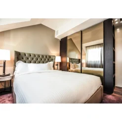 Allegroitalia San Pietro Orto San Pietro all'Orto - Exclusive Milano - Armani Casa - Shopping - Montenapoleone - Via della Spiga - 2 Days 1 Night - Avvenice^ City
