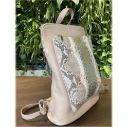 Su\u00e8i Suèi - Backpack in Python and Calf Leather - Rose Pale - Handmade in Italy - Luxury Exclusive Collection - Avvenice