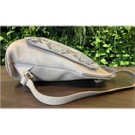 Su\u00e8i Suèi - Backpack in Python and Calf Leather - Rose Pale - Handmade in Italy - Luxury Exclusive Collection - Avvenice