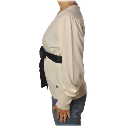 Twinset - V-Neck Sweater with Belt in Contrasting Color - White - Knitwear - Made in Italy - Luxury Exclusive Collection - Avvenice