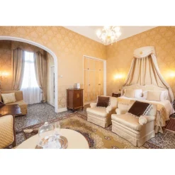 Villa Condulmer - Infinite Exclusive Luxury & Golf - Executive Suite - 5 Days 4 Nights - Venice - Villa - Veneto Italy - Avvenice