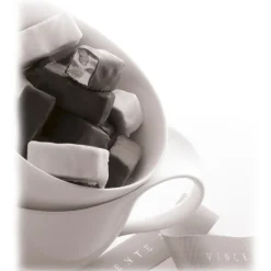 Vincente Delicacies - Soft Pistachio Nougat Candies and Covered with Fine White Chocolate - Glamour - Ninféa Gift Box - Avvenice^ Sweets