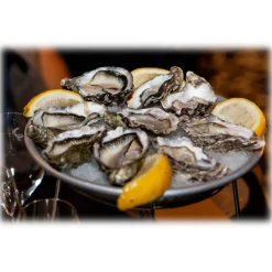 Wilde Wadoesters - Wild Oysters - 500 - Handpicked on the Wadden Sea - UNESCO World Heritage Site - Avvenice^ Caviar And Oysters