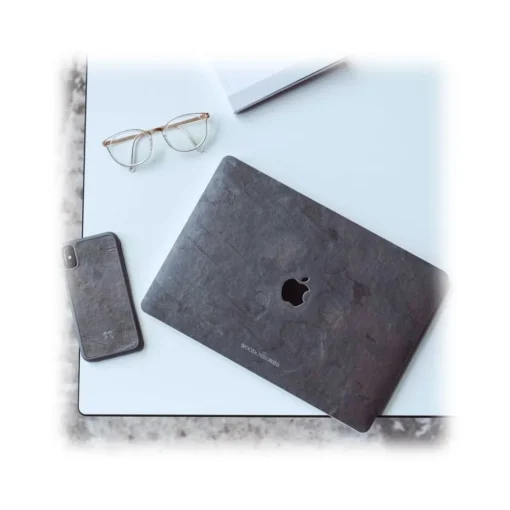 Woodcessories - Real Stone MacBook Cover - Antique White - MacBook 13 Pro Retina - Eco Skin Stone - Apple Logo - Avvenice^ Skin