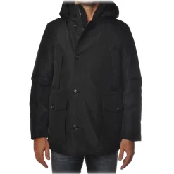 Woolrich - Technical Jacket of Goretex Technical Material - Black - Jacket - Luxury Exclusive Collection - Avvenice^ Jackets