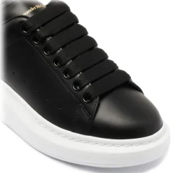 Alexander McQueen Shoes-- Oversized Sneakers - Black White - Exclusive Luxury Collection - Avvenice