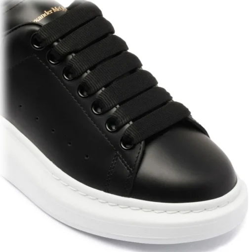 Alexander McQueen Shoes-- Oversized Sneakers - Black White - Exclusive Luxury Collection - Avvenice
