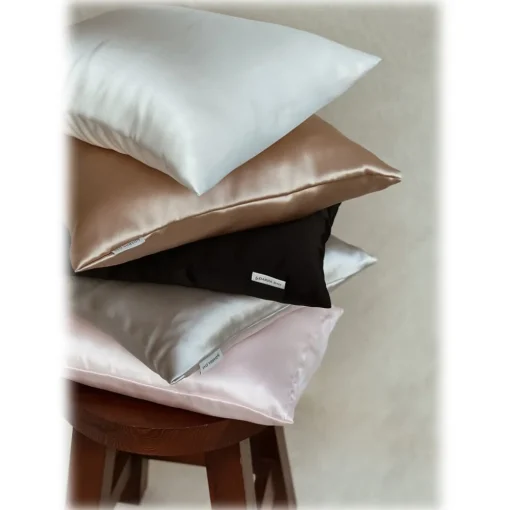 by Dariia Day Bedding-- Pure Silk Pillow - Midnight Black - Fashion - Mulberry Silk - Artisan Silk Pillow - Luxury - Avvenice
