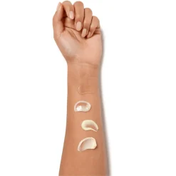 Clinique Natural Cosmetics-- Dramatically Different™ Moisturizing Lotion+ - Face Moisturizing - Luxury - Avvenice