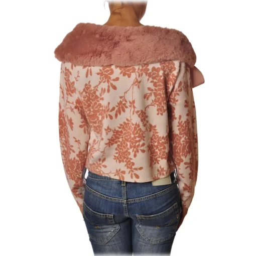 Elisabetta Franchi Knitwears-- Sweater in Pattern with Eco-fur - White/Pink - Pullover - Made in Italy - Luxury Exclusive Collection - Avvenice