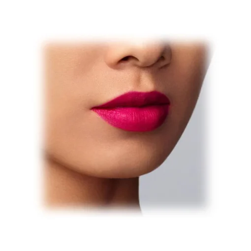 Giorgio Armani Beauty Make Up-Giorgio Armani - Lip Magnet Liquid Lipstick - Long Lasting Matte Liquid Lipstick  in a Sophisticated Range of Reds - Avvenice