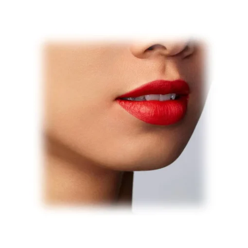 Giorgio Armani Beauty Make Up-Giorgio Armani - Lip Magnet Liquid Lipstick - Long Lasting Matte Liquid Lipstick  in a Sophisticated Range of Reds - Avvenice