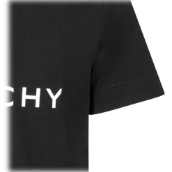 Givenchy T-shirt-- Black Logo Print T-Shirt - Exclusive Luxury Collection - Avvenice