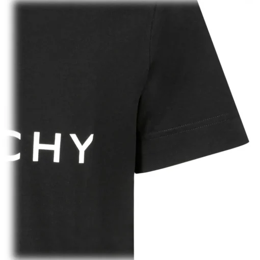 Givenchy T-shirt-- Black Logo Print T-Shirt - Exclusive Luxury Collection - Avvenice
