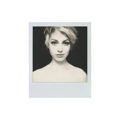 Impossible Polaroid Photo & Video-- B & W Film for 600 - White Frame - Film for Polaroid 600 Type and Impossible I-1 - Instant Films - Avvenice