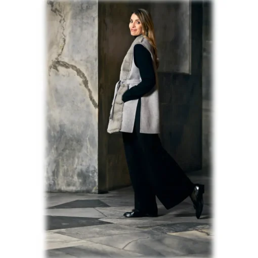 Jade Montenapoleone Jackets-- Barbara Cashmere Vest with Mink - Fur Coat - Luxury Exclusive Collection - Avvenice
