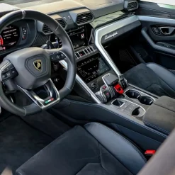 Monte Carlo Travel 1985 Supercar|Nature & Relax-- Lamborghini Urus - Supercar - Monte-Carlo - Cannes - Exclusive Luxury - Avvenice