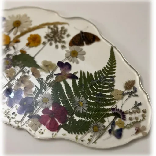 Natusi - Resin Art Home Accessories-- Spring - Artisan Plate with Natural Flowers - Handmade - Furnishings - Home - Avvenice