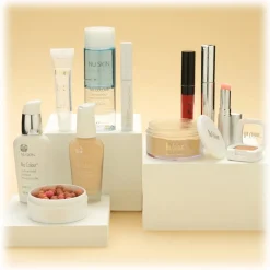 Nu Skin Make Up-- Nu Colour Contouring Lip Gloss - 15 ml - Body Spa - Beauty - Professional Spa Equipment - Avvenice