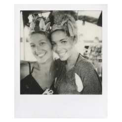 Polaroid Originals Photo & Video-- B&W Film for i-Type - Classic White Frame - Film for i-Type Cameras - OneStep 2 - Avvenice