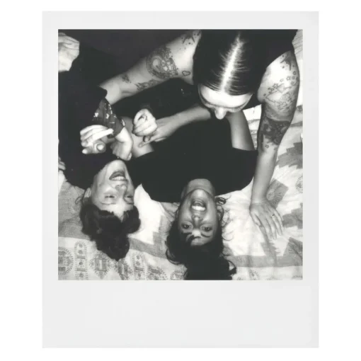 Polaroid Originals Photo & Video-- B&W Film for i-Type - Classic White Frame - Film for i-Type Cameras - OneStep 2 - Avvenice