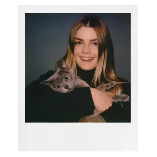 Polaroid Originals Photo & Video-- Color Film for 600 - Classic White Frame - Film for 600 Cameras - OneStep 2 - Avvenice