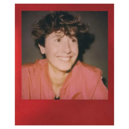 Polaroid Originals Photo & Video-- Color Film for 600 - Metallic Red Frame - Film for 600 Cameras - OneStep 2 - Avvenice