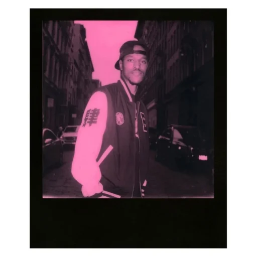Polaroid Originals Photo & Video-- Rose Film for 600 Duochrome - Black Frame - Film for 600 Cameras - OneStep 2 - Avvenice